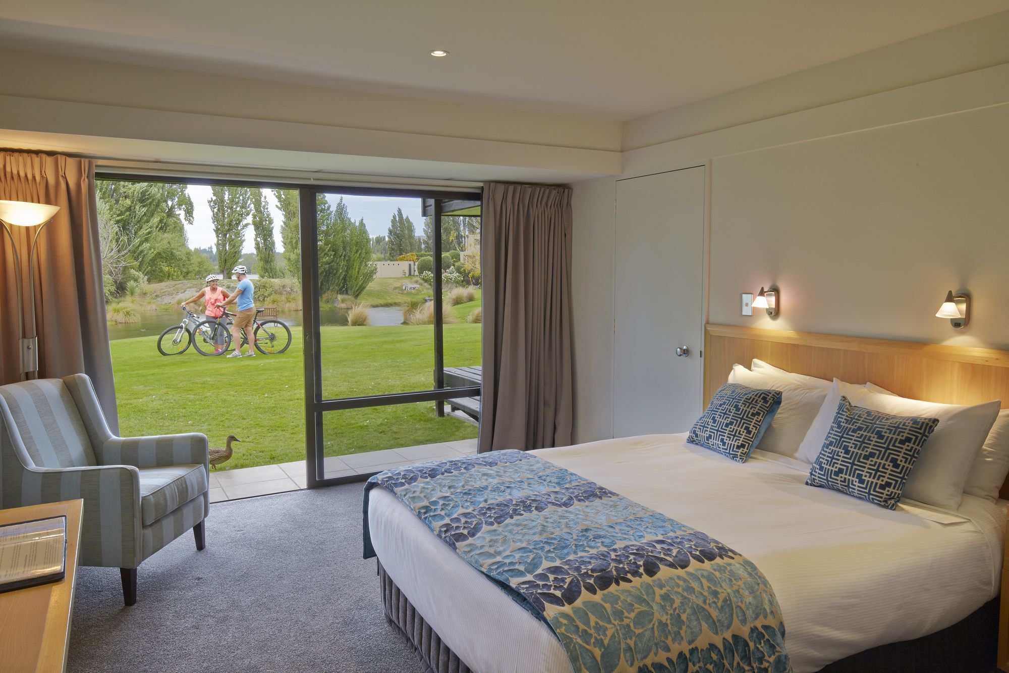 เอดจวอเท่อร์ โฮเต็ล Hotel วานากา ภายนอก รูปภาพ